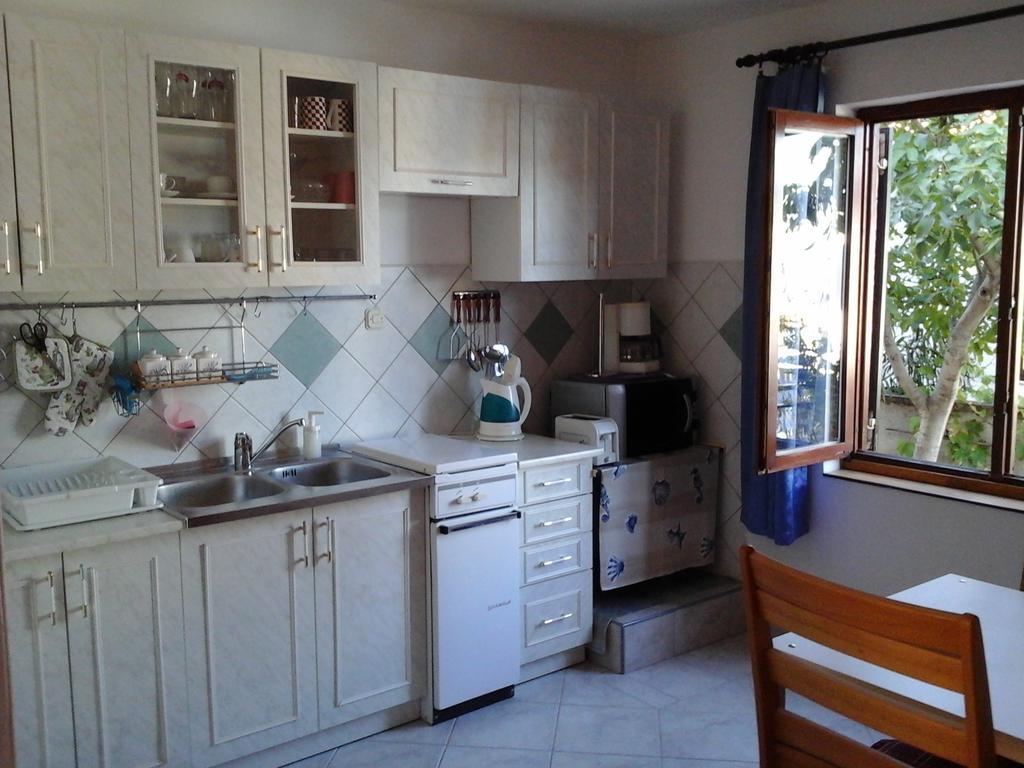 Apartment Vrulje ゴルニ・カリン エクステリア 写真